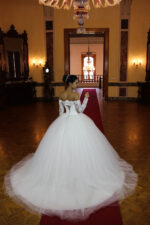 Uzun Kollu Kayık Yaka Prenses Gelinlik - Görsel 2