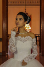 Uzun Kollu Kayık Yaka Prenses Gelinlik