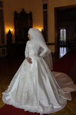 Uzun Kollu Pileli Prenses Etek Tesettür Gelinlik - Görsel 4