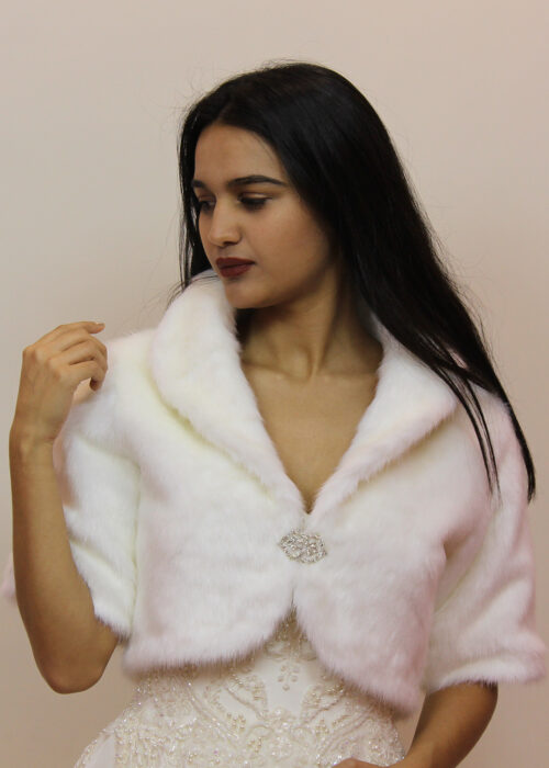 beyaz kisa kollu bolero | İndirimli Ürünler