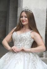 Askılı Kalp Yaka Gümüş İşlemeli Dantel Hacimli A Kesim Gelinlik - Görsel 2