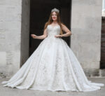 Askılı Kalp Yaka Gümüş İşlemeli Dantel Hacimli A Kesim Gelinlik