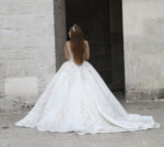 Askılı Kalp Yaka Gümüş İşlemeli Dantel Hacimli A Kesim Gelinlik - Görsel 3