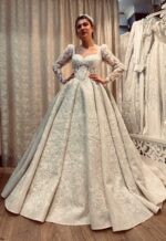 Strappy Sweetheart Neckline Long Sleeve Embroidered Applique Complete Lace Princess Wedding Dress - Image 3