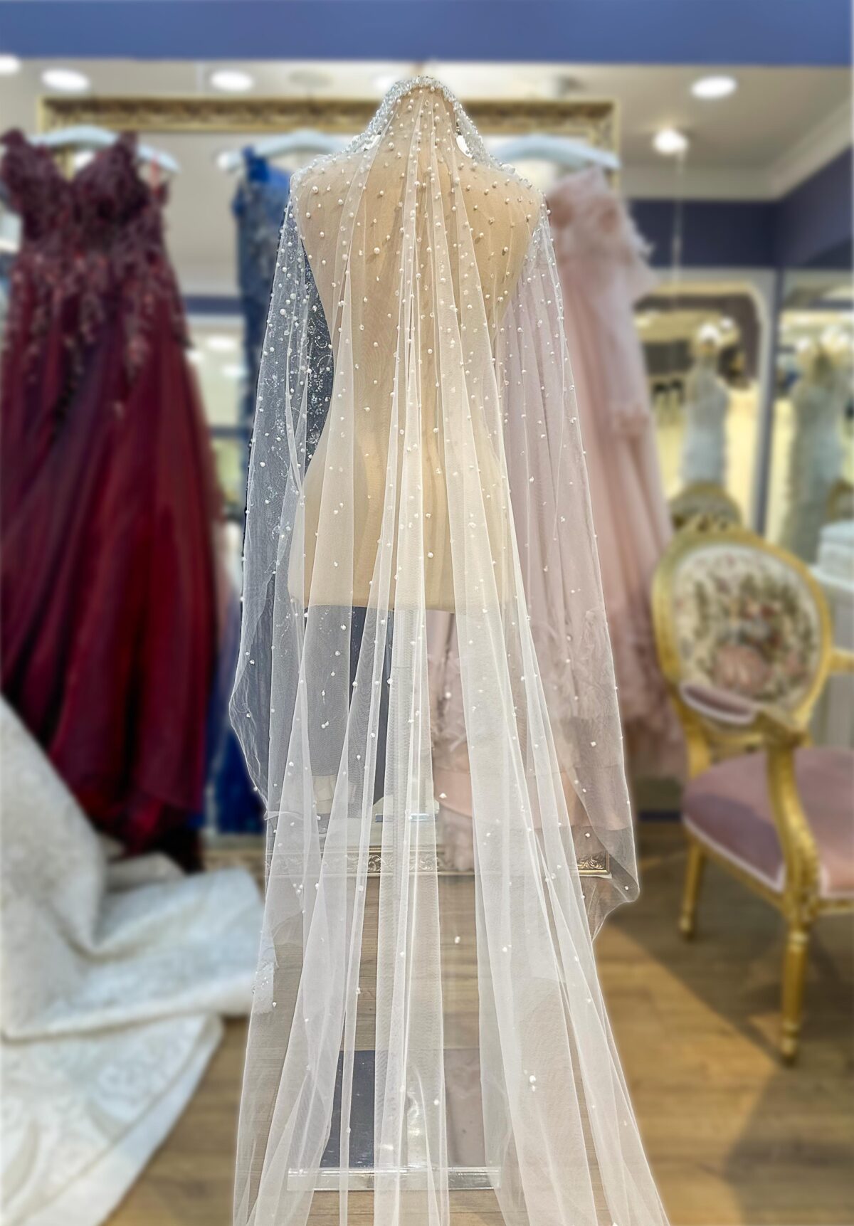 Baş Kısmı Yoğun Komple İnci Kristal İşlemeli Tül Duvak - Görsel 4