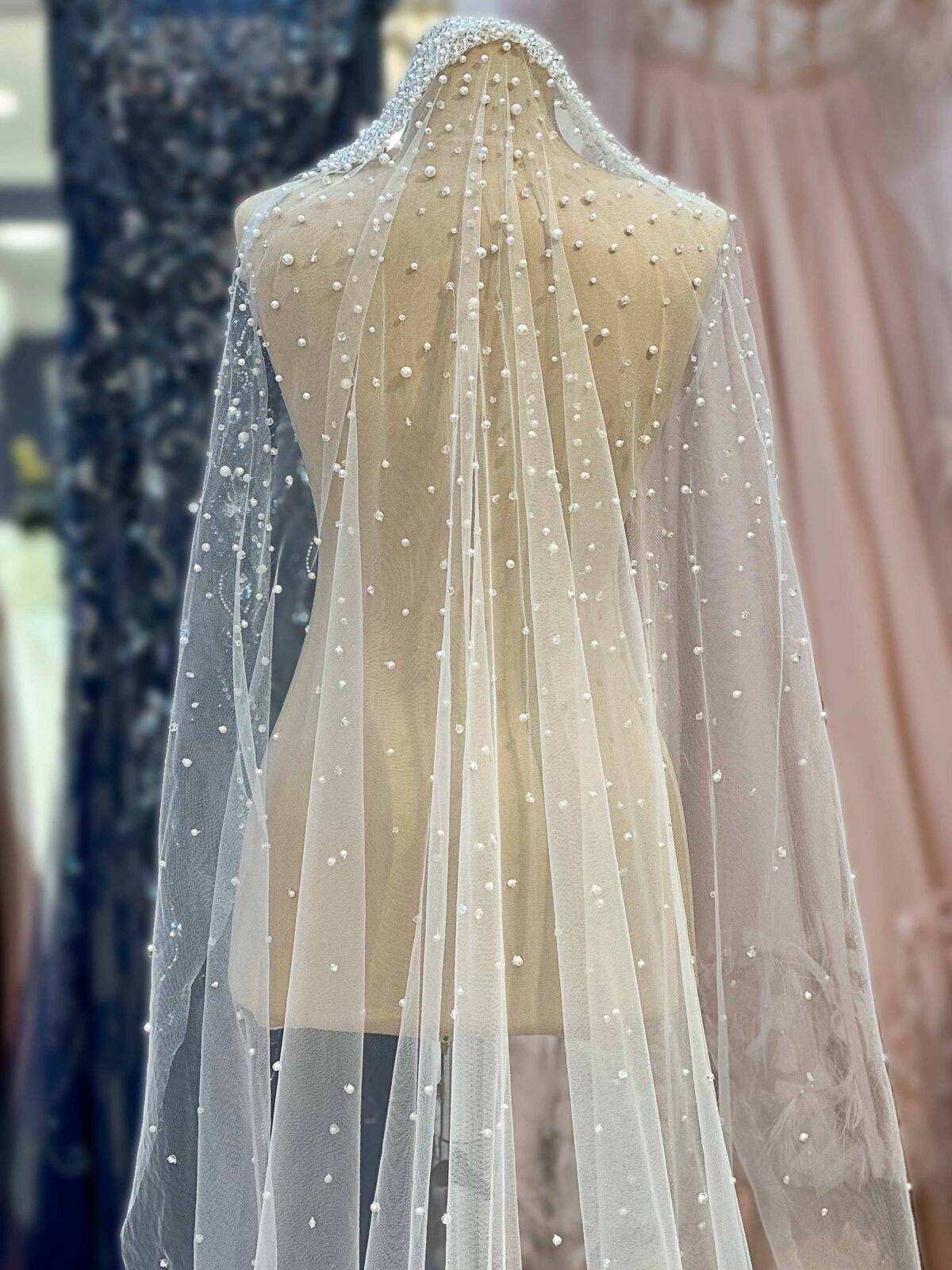 Baş Kısmı Yoğun Komple İnci Kristal İşlemeli Tül Duvak - Görsel 1