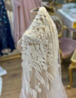 Baş Kısmı Yoğun Kristal İşlemeli Dantelli Tül Duvak - Görsel 2