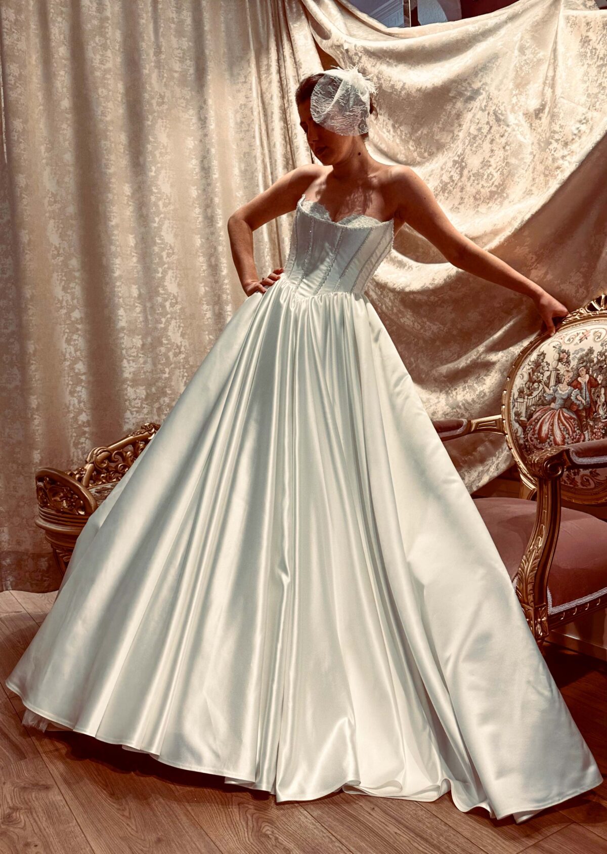 Düz Yaka Saten V Bel A Kesim Gelinlik - Görsel 2