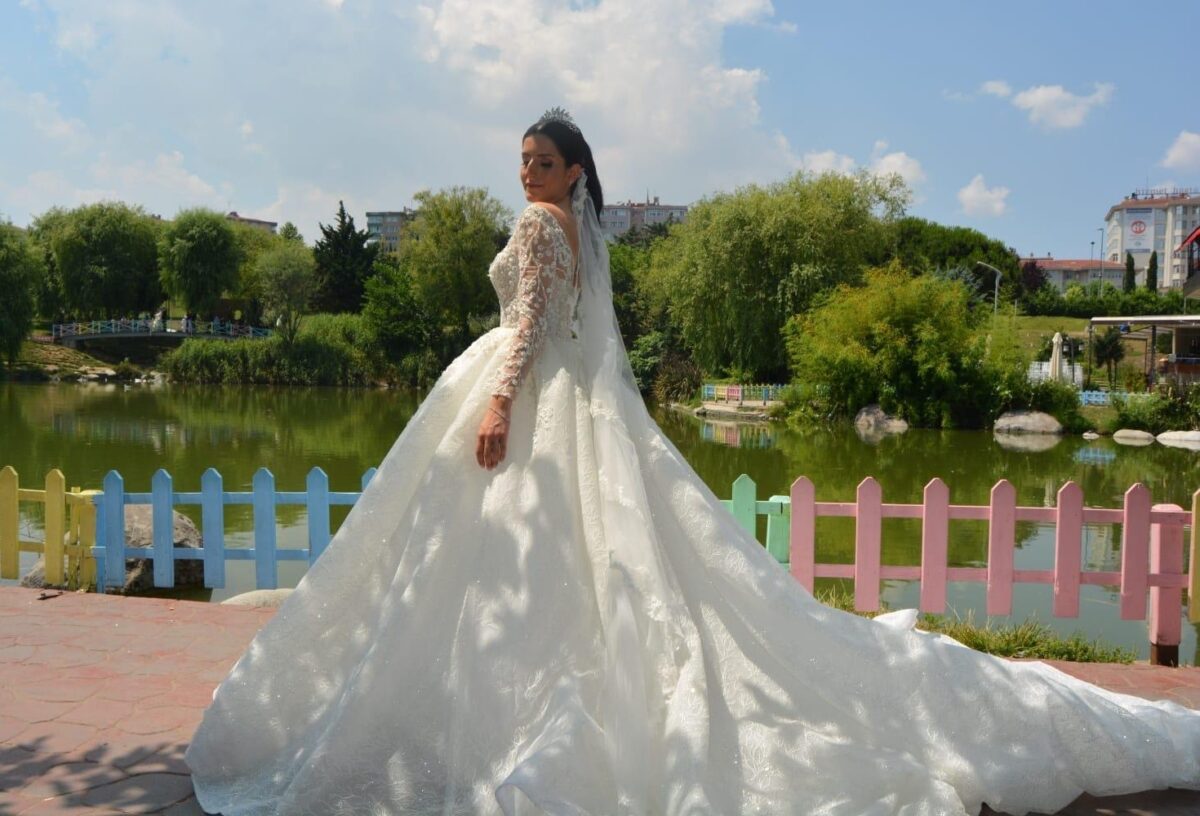 İstanbul Fırsat Gelinlikler | İndirimli Gelinlik Fiyatları