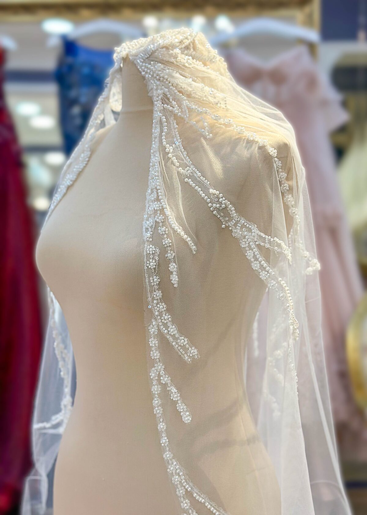 İnci İşlemeli Çiçekli Tül Duvak - Görsel 2