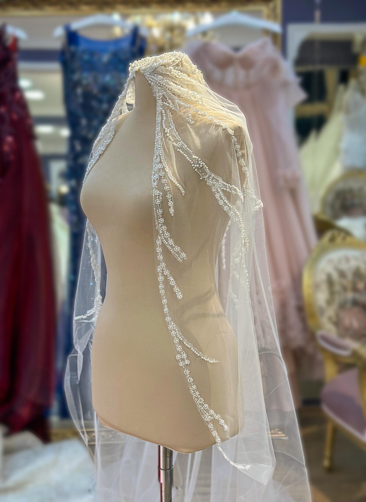 İnci İşlemeli Çiçekli Tül Duvak - Görsel 4