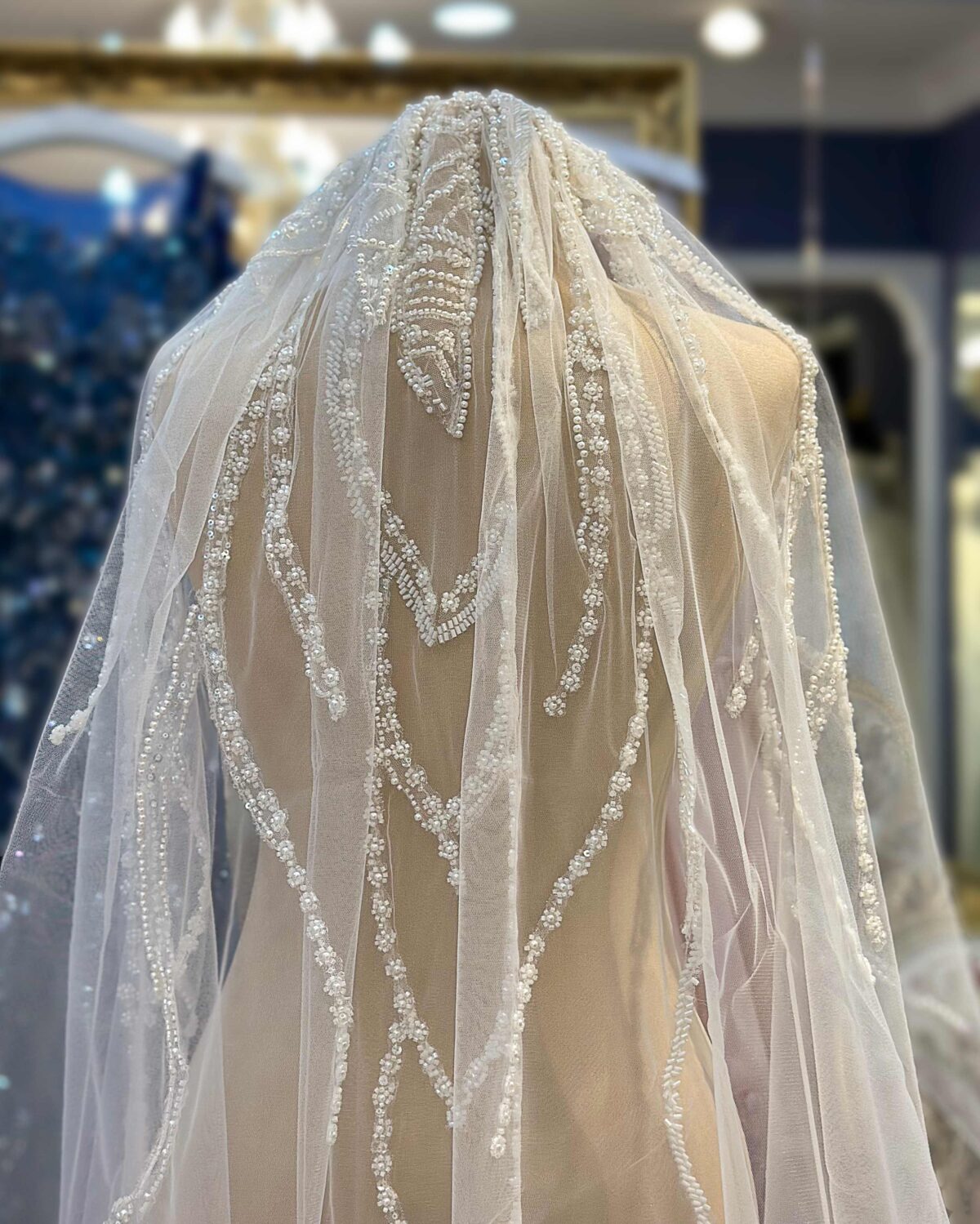 İnci İşlemeli Çiçekli Tül Duvak - Görsel 1