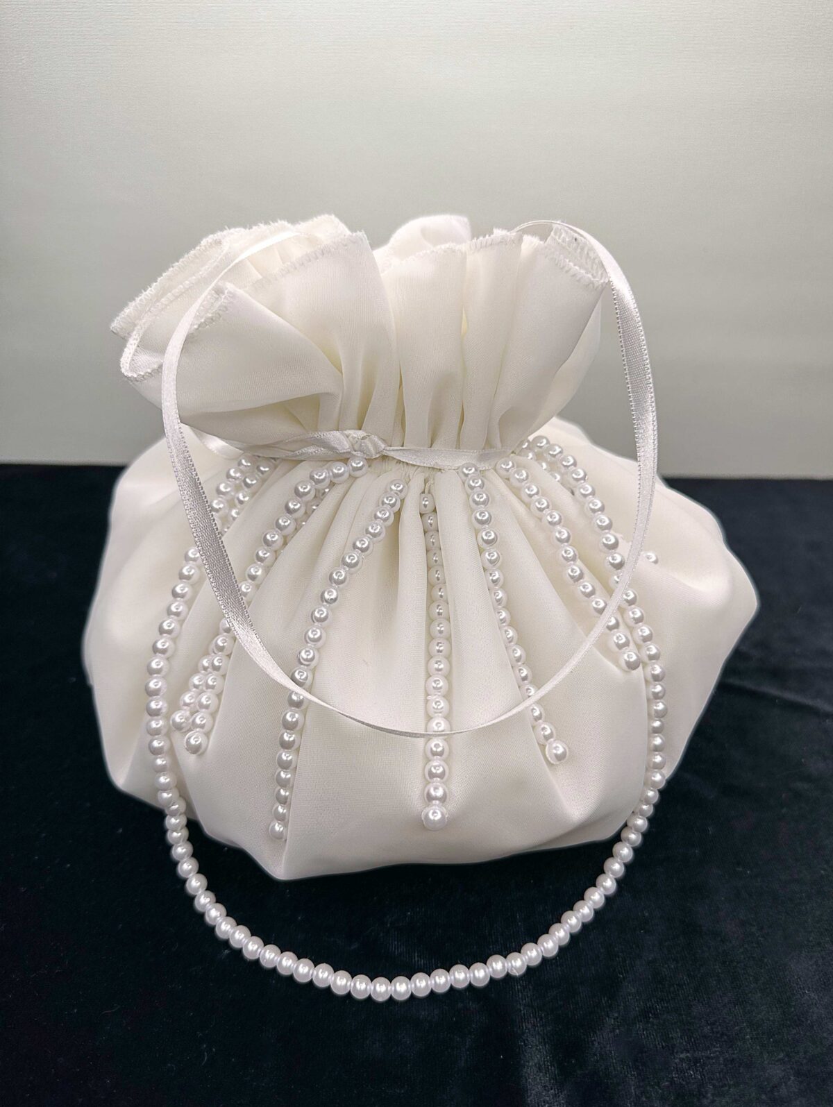 İnci İşlemeli Saten Gelin Kesesi - Görsel 1