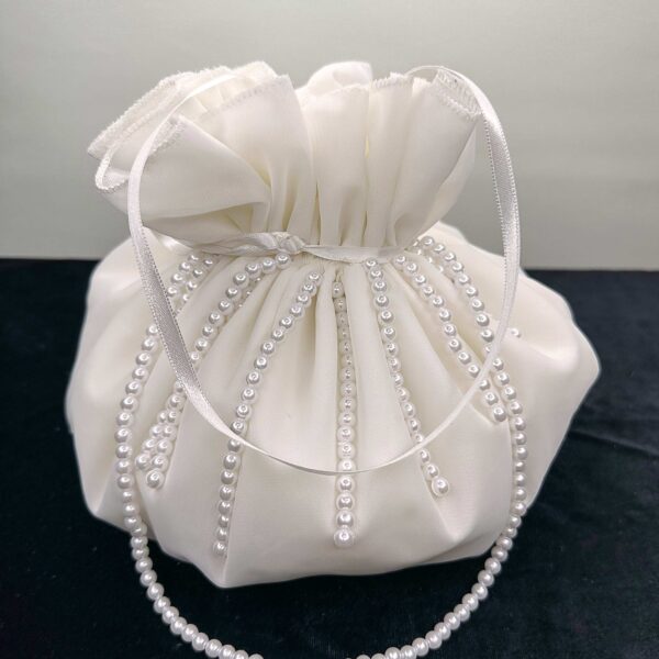 İnci İşlemeli Saten Gelin Kesesi