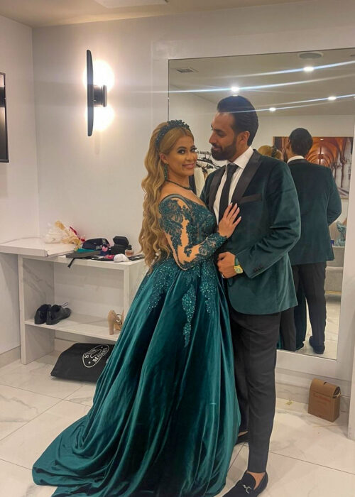 Mijgan | Yeşil Kadife A Kesim Elbise | İşlemeli Dantel Model