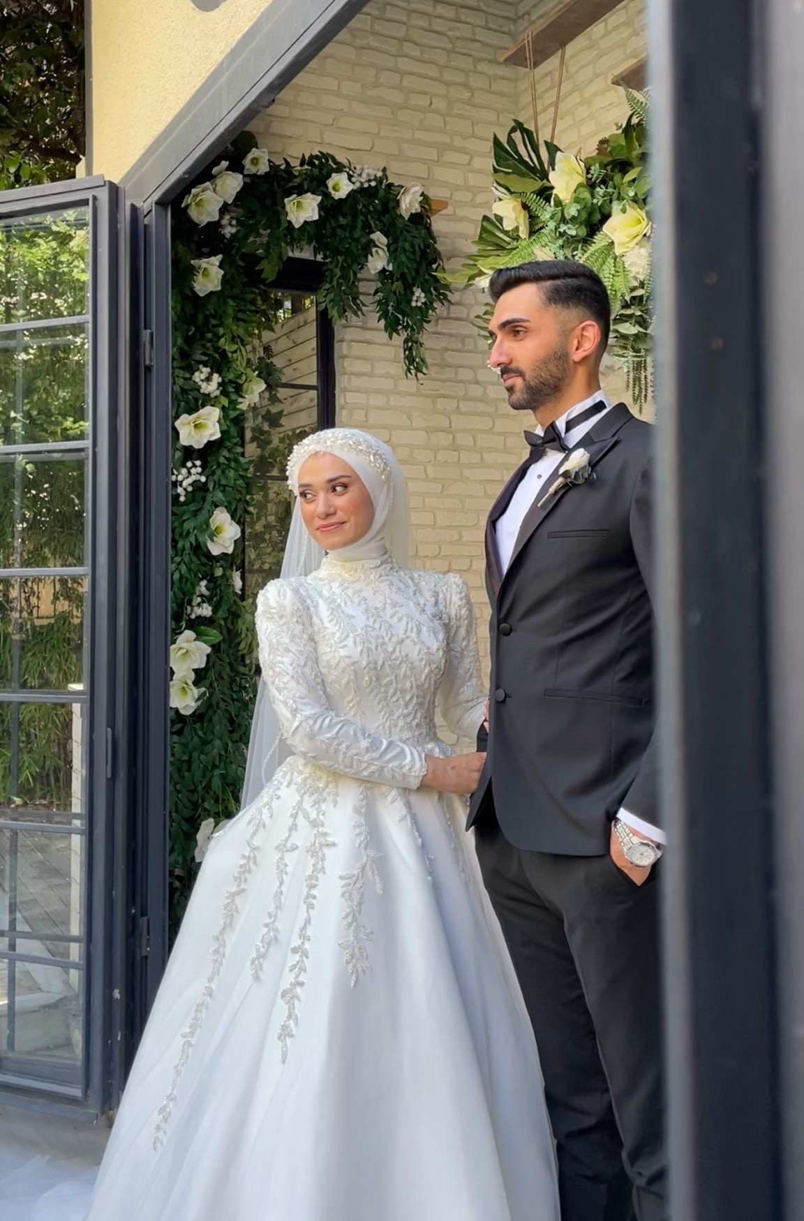 Islemeli Dantel Saten Tesettur Uzun Kol A Kesim Gelinlik | HG Gelinleri