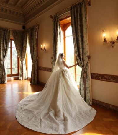 Gelinlik Modellerini Karşılaştır | En Uygun Gelinliği Bul