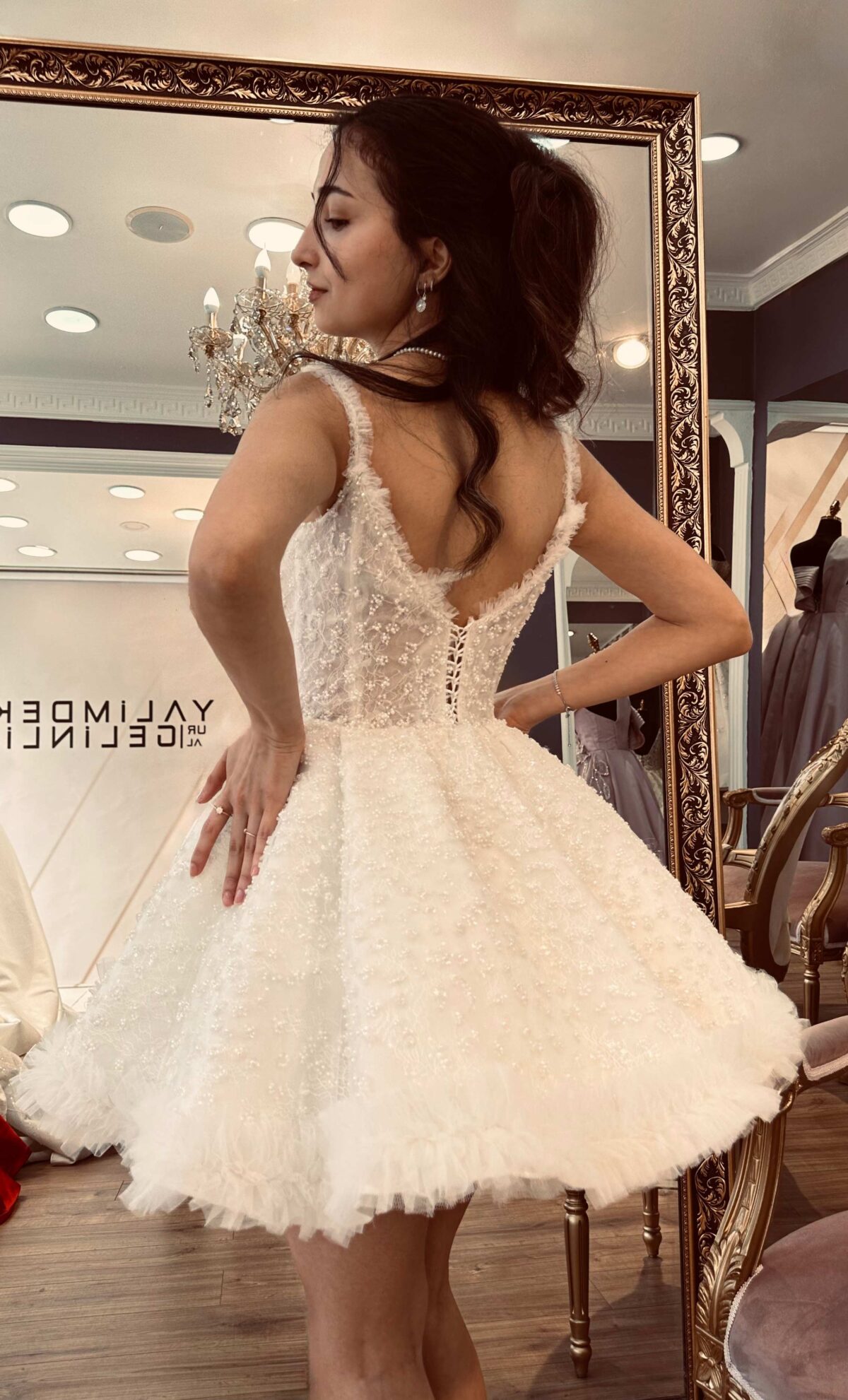 İşlemeli İnce Askılı Kalp Yaka Dantelli Kloş Kesim After Party Elbise - Görsel 5