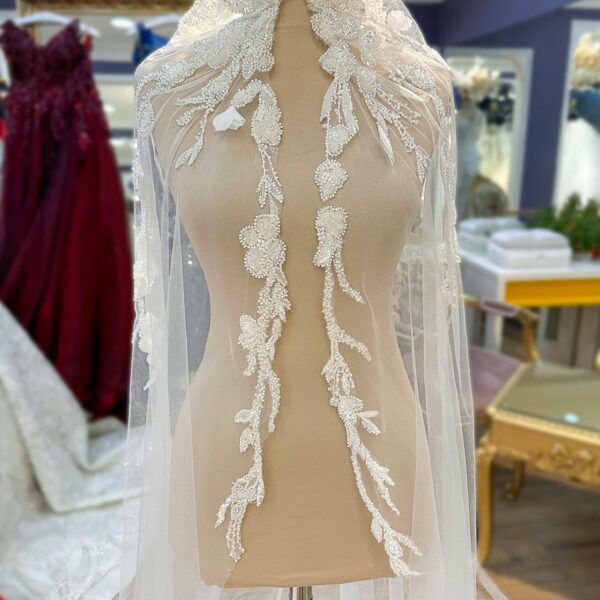 İşlemeli Üç Boyutlu Dantelli Tül Duvak