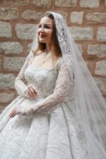 Kare Yaka Uzun Kollu Komple Gümüş İşlemeli Prenses Gelinlik