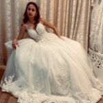 Kedi Yaka İşlemeli Dantelli Tül Etek A Kesim Gelinlik