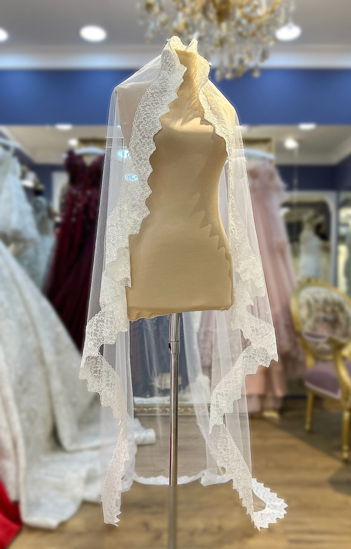 Kenar Dantelli Tül Duvak - Görsel 2