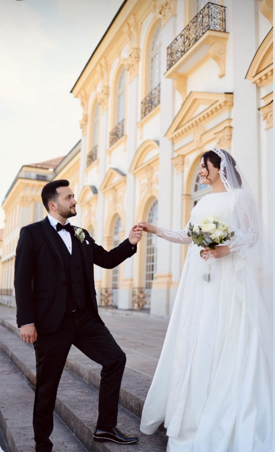 Komple Islemeli Dantel Saten Duz Yaka Uzun Dar Kol Dar Kesim Gelinlik | HG Gelinleri