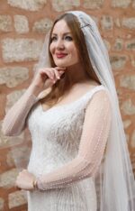 Komple Kristal İşlemeli V Yaka Uzun Kollu Derin Sırt Dekolteli Balık Gelinlik - Görsel 2