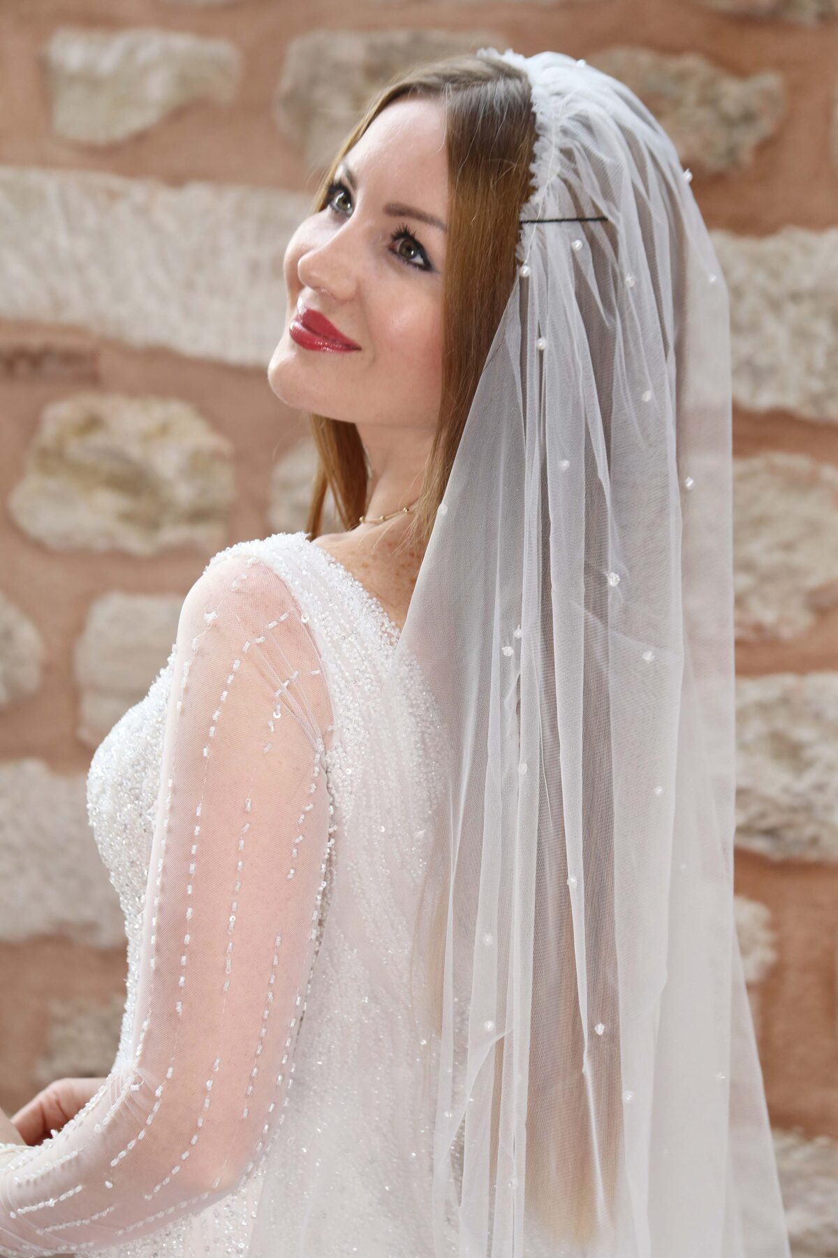 Komple Kristal İşlemeli V Yaka Uzun Kollu Derin Sırt Dekolteli Balık Gelinlik - Görsel 5