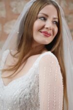 Komple Kristal İşlemeli V Yaka Uzun Kollu Derin Sırt Dekolteli Balık Gelinlik - Görsel 6