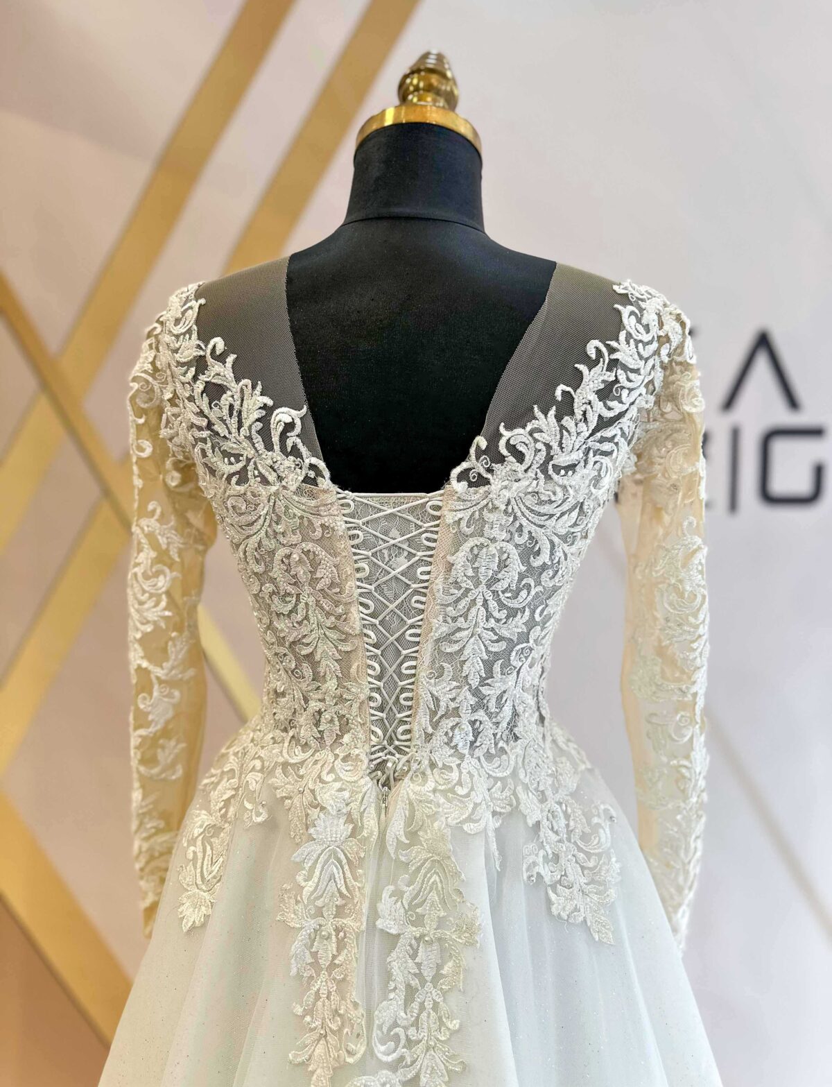 Transparent Tulle Sweetheart Neckline Long Sleeve Embroidered Lace Tulle Skirt A Line Wedding Dress - Image 1