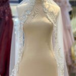 
Tüm Kenarı İşlemeli Dantelli Tül Duvak
