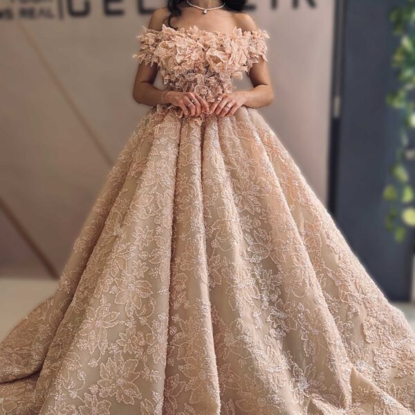 Üç Boyutlu Çiçekli Komple Dantel Kare Yaka A Kesim Nişan Elbisesi