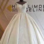 Kalp Yaka İşlemeli Dantel Saten Prenses Gelinlik