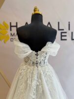 Sweetheart Neckline Transparent Body Embroidered Lace Detailed Helen Wedding Dress - Image 2