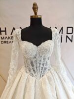 Sweetheart Neckline Long Sleeve Embroidered Lace Triangle Waist A-Line Wedding Dress - Image 6