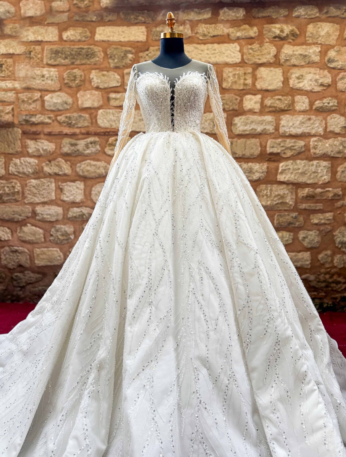 Sweetheart Neckline Long Sleeve Complete Lace Princess Wedding Dress - Image 1