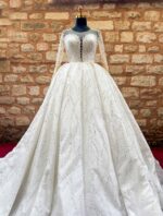 Sweetheart Neckline Long Sleeve Complete Lace Princess Wedding Dress