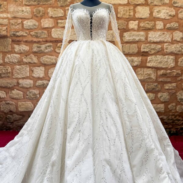 Kalp Yaka Uzun Kollu Komple Dantel Prenses Gelinlik