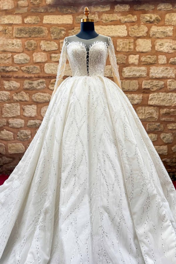 Kalp Yaka Uzun Kollu Komple Dantel Prenses Gelinlik 1 scaled | Anasayfa