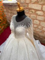 Sweetheart Neckline Long Sleeve Complete Lace Princess Wedding Dress - Image 6