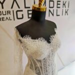 Kayık Yaka Fransız Lez Dantelli Balık Gelinlik