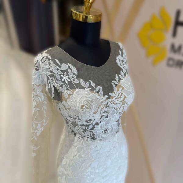 Transparent Size Sweetheart Neckline Long Sleeve Lace Mermaid Wedding Dress