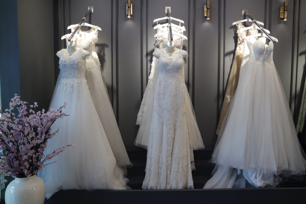 İstanbul'da Gelinlik Mağazası Seçerken Nelere Dikkat Edilmeli? 8 | İstanbul'da Gelinlik Mağazası Seçerken Nelere Dikkat Edilmeli? gelinlik randevusu al scaled 1 | İstanbul'da Gelinlik Mağazası Seçerken Nelere Dikkat Edilmeli?