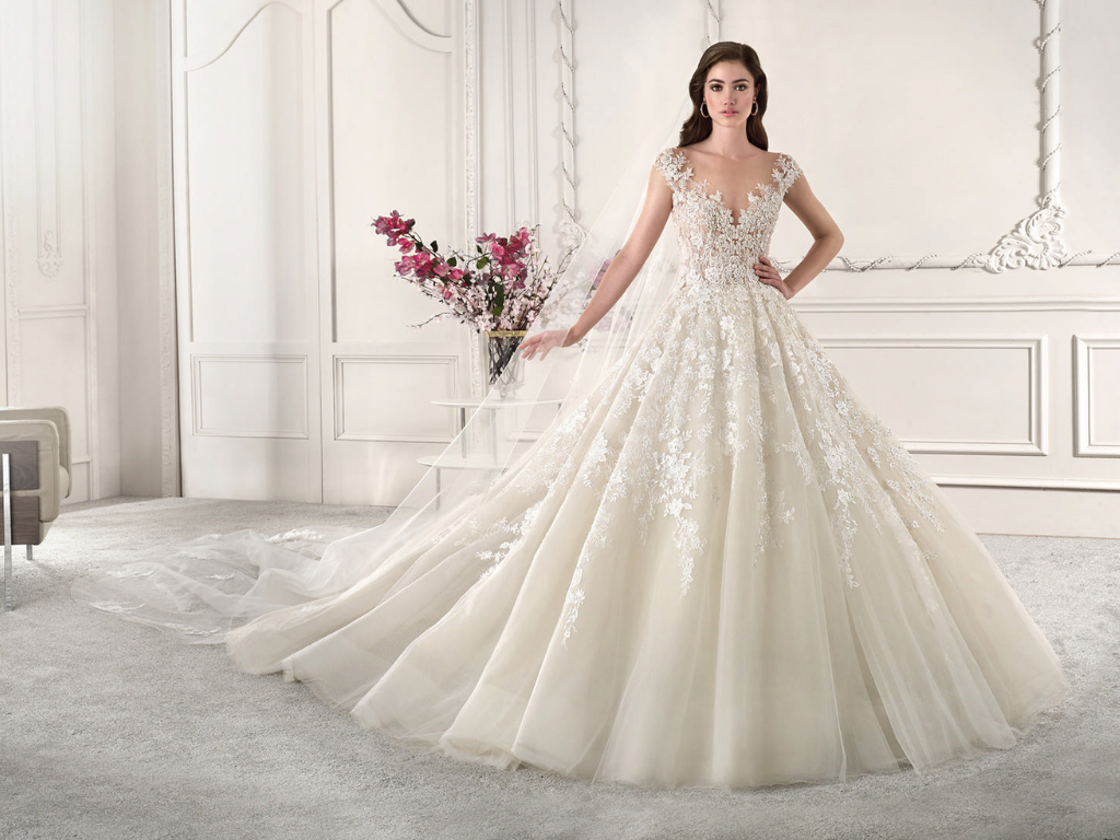 Fotoğraflarda en güzel duran gelinlik modelleri